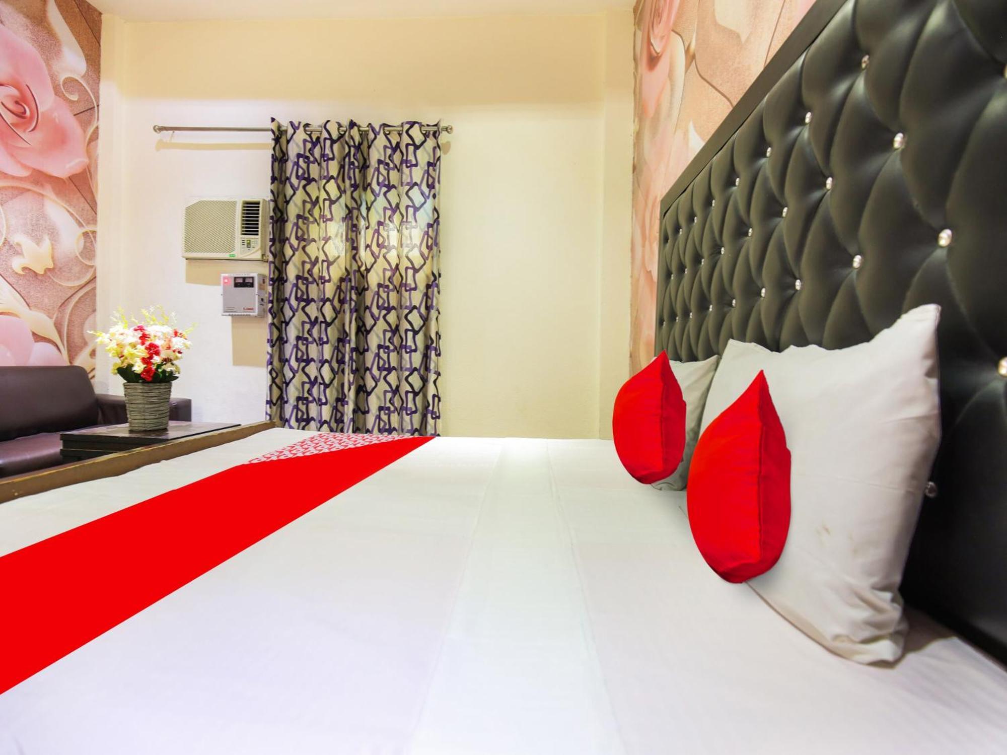 Oyo Flagship Hotel Le Aley Regency Ludhiana Esterno foto